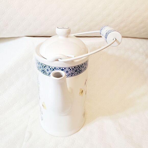 Hallmark Nature's Sketchbook VTG Marjolein Bestin Flower Tea/Coffee Kettle - Picture 2 of 10